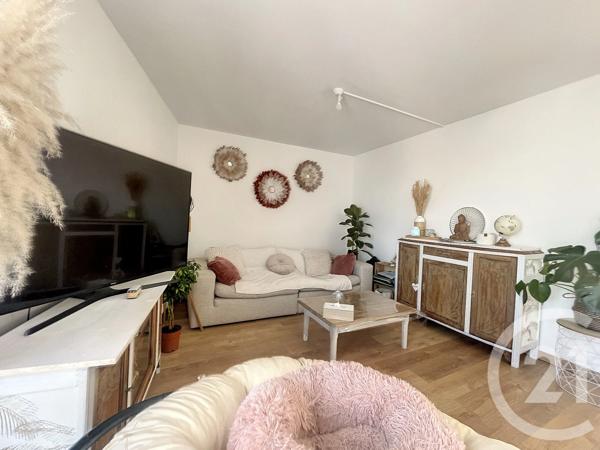 Appartement à vendre  3 pièces - 64,83 m 2   REIMS  - 51