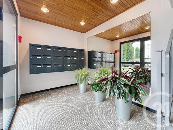Appartement à vendre  3 pièces - 64,83 m 2   REIMS  - 51