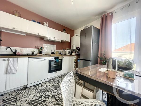 Appartement à vendre  3 pièces - 64,83 m 2   REIMS  - 51