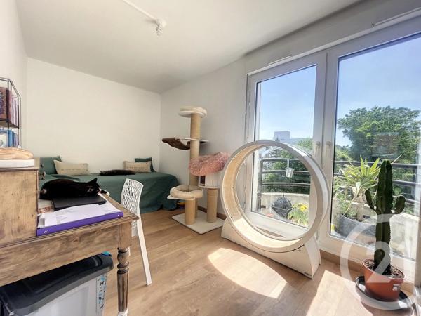 Appartement à vendre  3 pièces - 64,83 m 2   REIMS  - 51