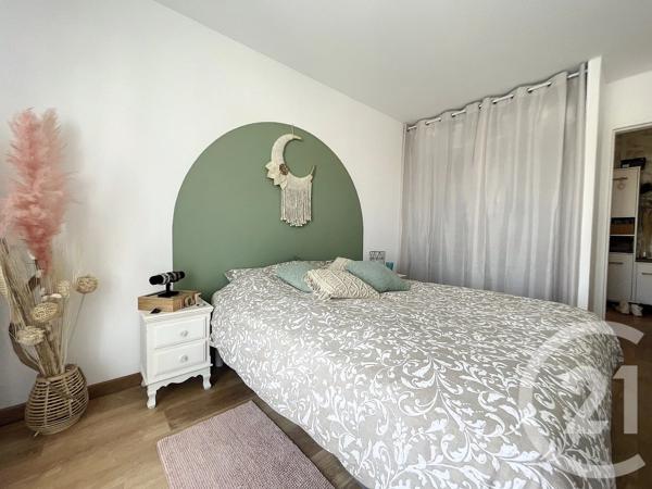 Appartement à vendre  3 pièces - 64,83 m 2   REIMS  - 51