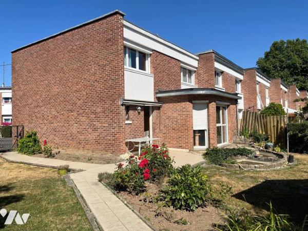 Maison avec 4 chambres, garage, jardin