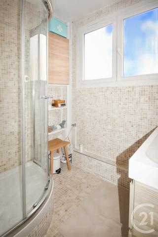 Appartement F3 à vendre  4 pièces - 67,45 m2 AUBERVILLIERS - 93