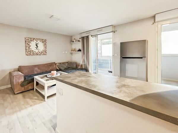 Exclusivité Appartement Type 2 de 50 m2 avec terrasse véranda et place de parking Marseille 13011