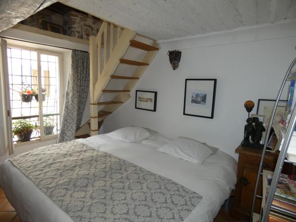 Contes (06390) Maison de village 6 pièces 3 chambres avec jardin et terrasse...