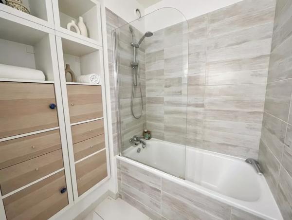 T2 dernier étage, balcon et box – Tortière