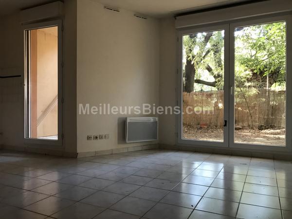 Beaux Arts-T2 calme au sein d'un ilôt de verdure