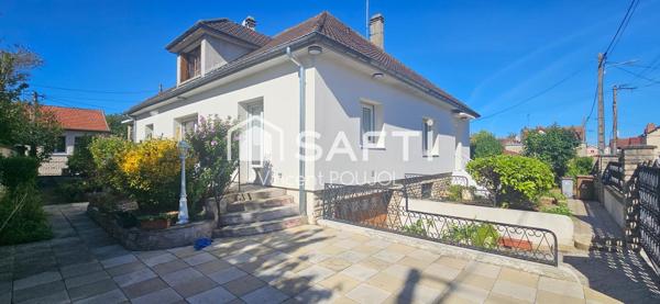 Maison traditionnelle sur sous-sol