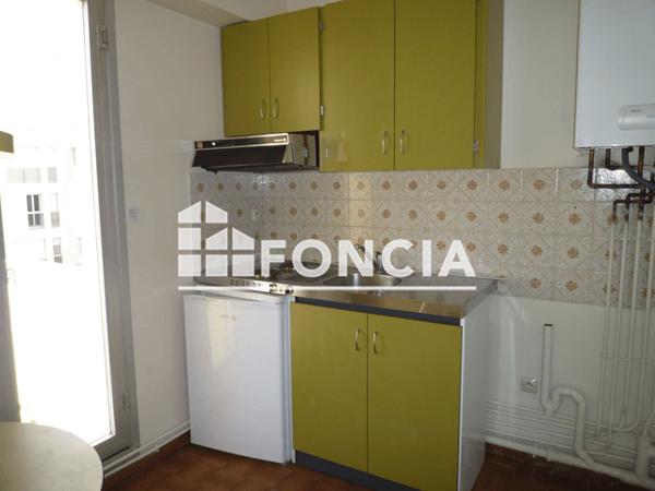 Location Studio 28.71 m² - 5 RUE PAUL GUILLON Poitiers 86000
