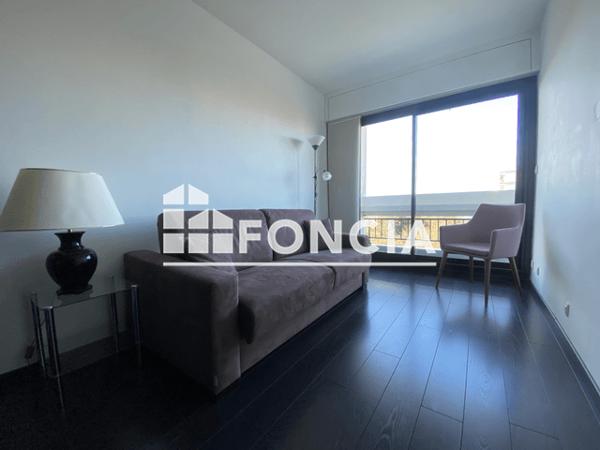 Location Appartement meublé 4 pièces 85.43 m² - 24 RUE FRANCK DELMAS La Rochelle 17000