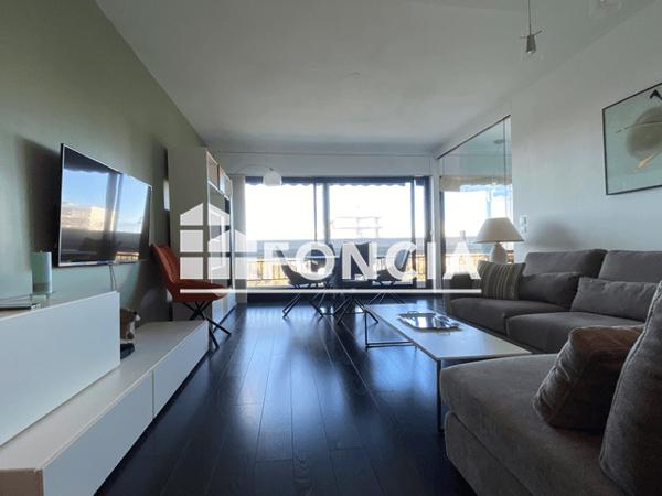 Location Appartement meublé 4 pièces 85.43 m² - 24 RUE FRANCK DELMAS La Rochelle 17000