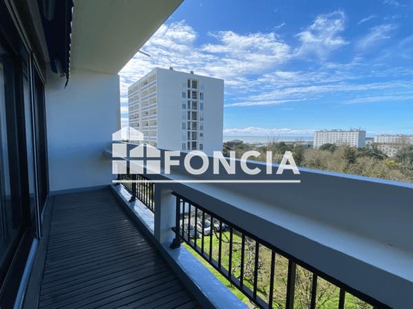 Location Appartement meublé 4 pièces 85.43 m² - 24 RUE FRANCK DELMAS La Rochelle 17000