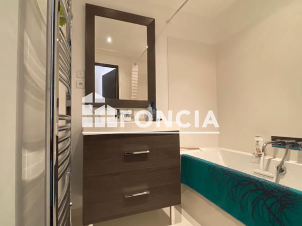 Location Appartement meublé 4 pièces 85.43 m² - 24 RUE FRANCK DELMAS La Rochelle 17000