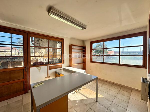 Vente Entrepôt / Local industriel1010 m² - LE PUY EN VELAY (43000)