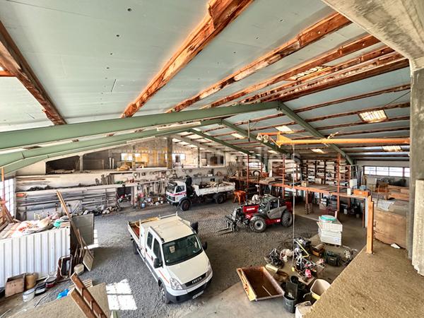 Vente Entrepôt / Local industriel1010 m² - LE PUY EN VELAY (43000)