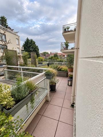 AU PIED DE LA DEULE / APPARTEMENT MEUBLE