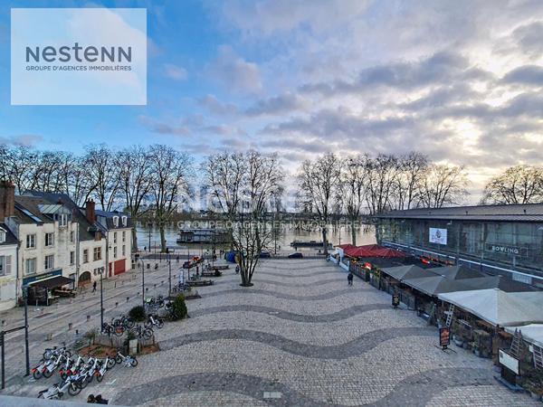 Duplex quartier Châtelet, vue Cathédrale, petite copropriété