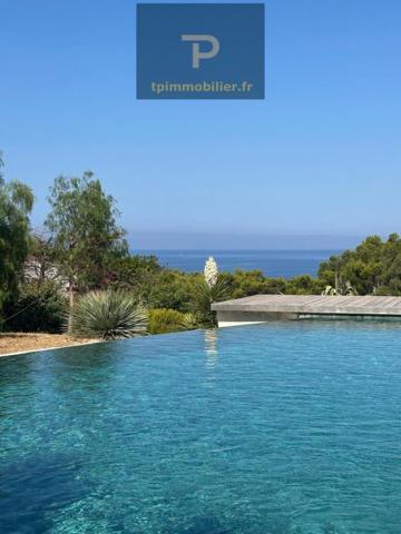 Villa contemporaine vue mer
