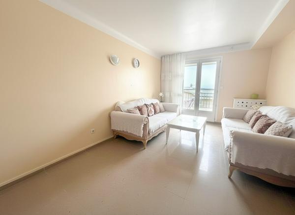Appartement 3 pièces avec vue mer à JUAN-LES-PINS