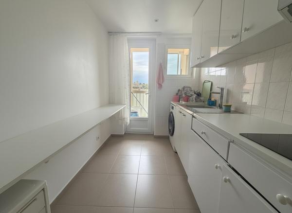 Appartement 3 pièces avec vue mer à JUAN-LES-PINS