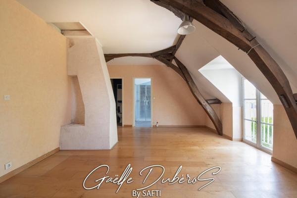 Charmante maison aux beaux volumes ***Pré visite 3D disponible sur demande***