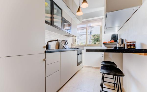 Appartement à vendre    2 pièces • 52,71 m2 Nice