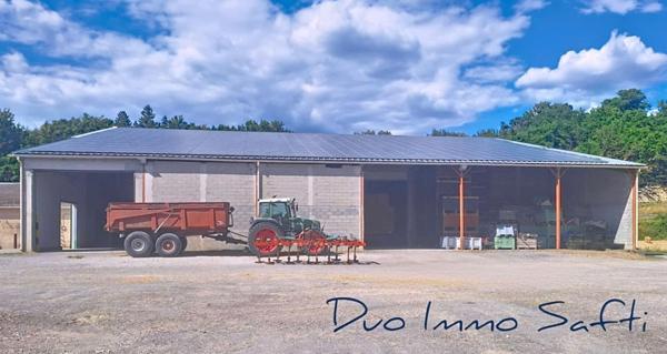 2 200m²  d'entrepôts fermés à 7 minutes de l'autoroute