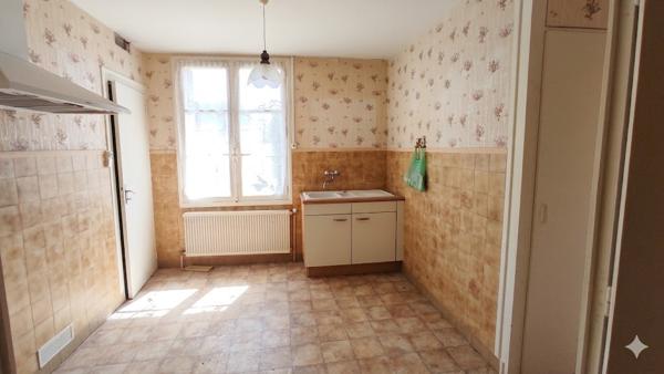 Maison 4 pièces à vendre Thuré - 86540 / Réf: 11977