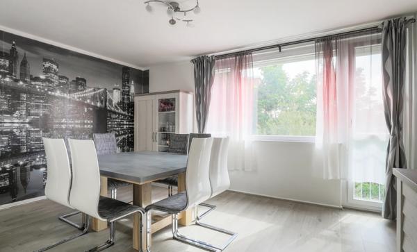 Appartement
         3 pièces
        - 73 m² 118 000 € *
