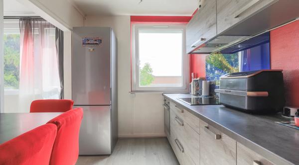 Appartement
         3 pièces
        - 73 m² 118 000 € *