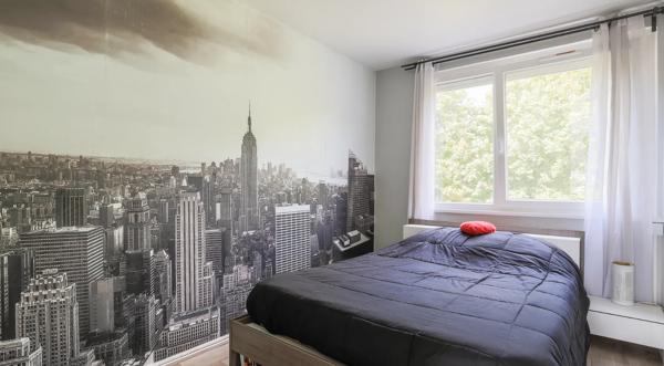 Appartement
         3 pièces
        - 73 m² 118 000 € *