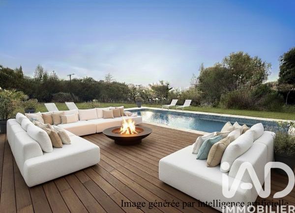 Maison à vendre 178 m² Fréjus