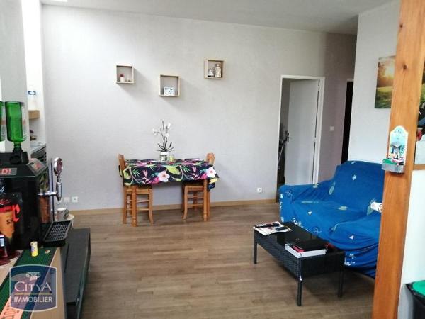 Appartement à louer 3 pièces 73.6m²
