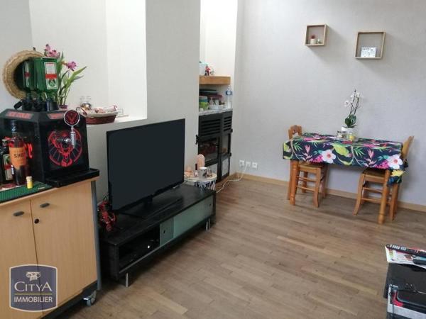 Appartement à louer 3 pièces 73.6m²