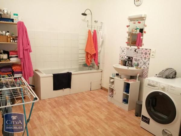 Appartement à louer 3 pièces 73.6m²