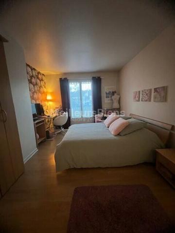 Pavilon individuel 105 M2 environ 3 chambres avec jardin.