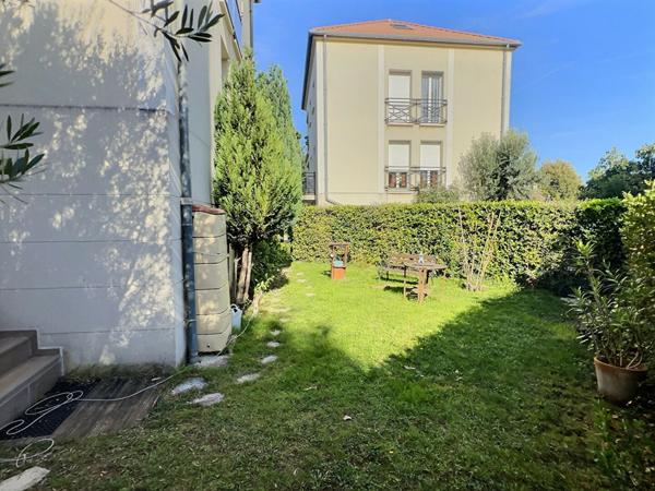 Maison Thiais proche centre-ville de 4 pièces 86.35 m2 carrez (106,58 m² au sol)