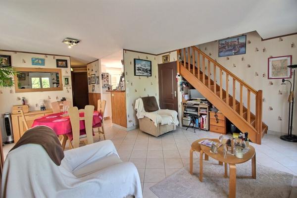 Maison Thiais proche centre-ville de 4 pièces 86.35 m2 carrez (106,58 m² au sol)