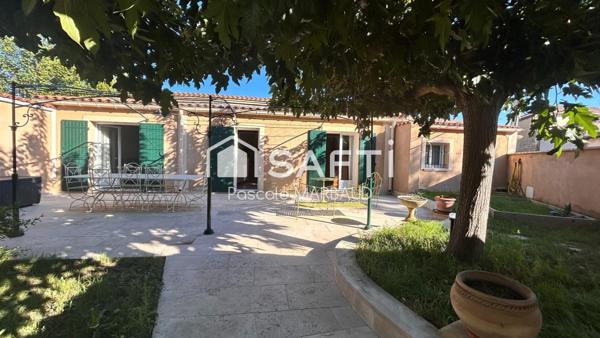 Villa de Plain Pied, 4 chambres , sur 593 m² clôturé, en excellent état.