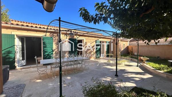 Villa de Plain Pied, 4 chambres , sur 593 m² clôturé, en excellent état.