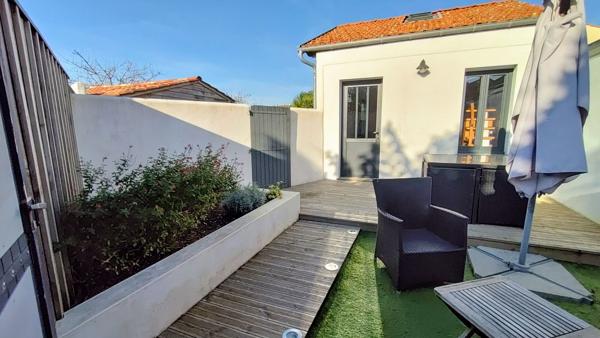 Maison Rochefort 1 pièce(s) 27.02 m2 meublée avec extérieur