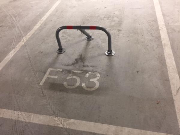 À louer – Places de parking sécurisées avec sabot – Marseille 10eme
