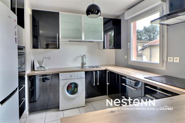 Appartement Saint Priest Village, 2 pièces 50m2 avec garage
