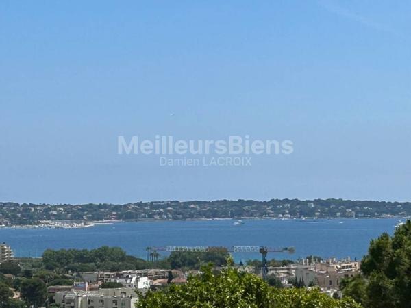 Vue mer panoramique mer sur le Cap d'Antibes