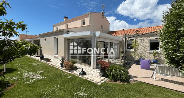 À vendre Maison 6 pièces 175 m² - Périgny 17180