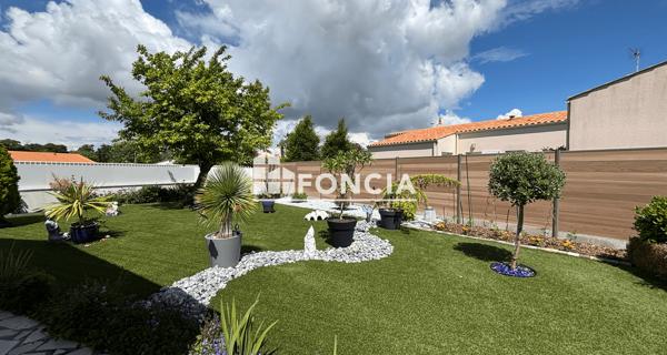 À vendre Maison 6 pièces 175 m² - Périgny 17180