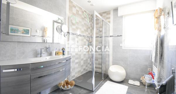 À vendre Maison 6 pièces 175 m² - Périgny 17180