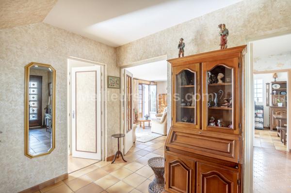 Coteau des vignes : Maison familiale à rénover sur une parcelle de 732 m2 !