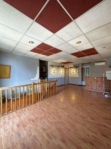 MAISON/COMMERCE 107,5 m² EYBENS