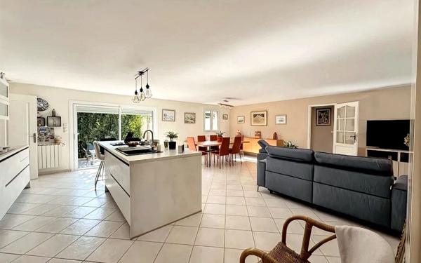 Maison à vendre    4 pièces •  Caissargues